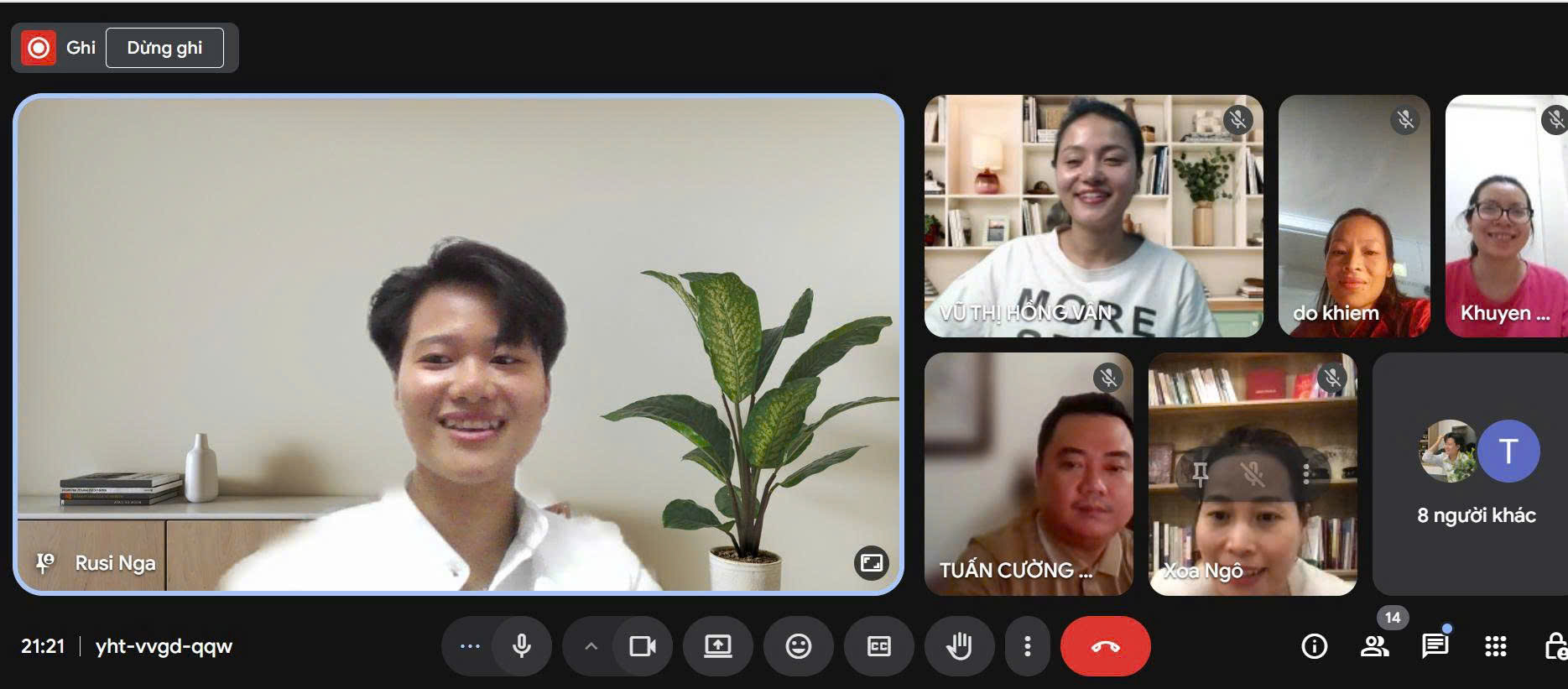 Buổi học trực tuyến cùng Rusi Nga